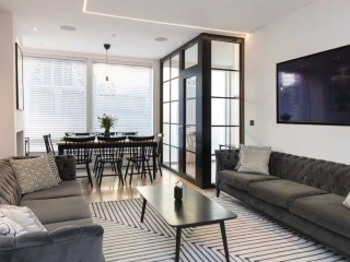 Modern Townhouse With Hot Tub | Sleeps 13 thumbnail