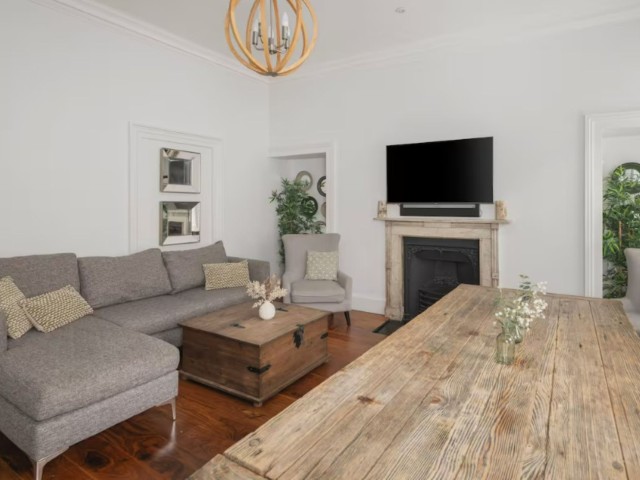 Modern Apartment | Sleeps 13 image