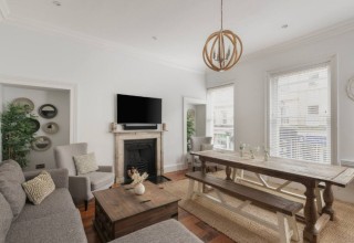 Modern Apartment | Sleeps 13