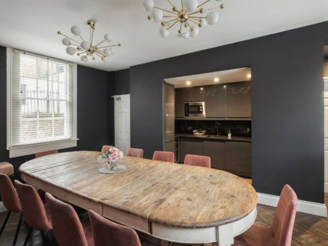 Central Townhouse with Terrace | Sleeps 10 image