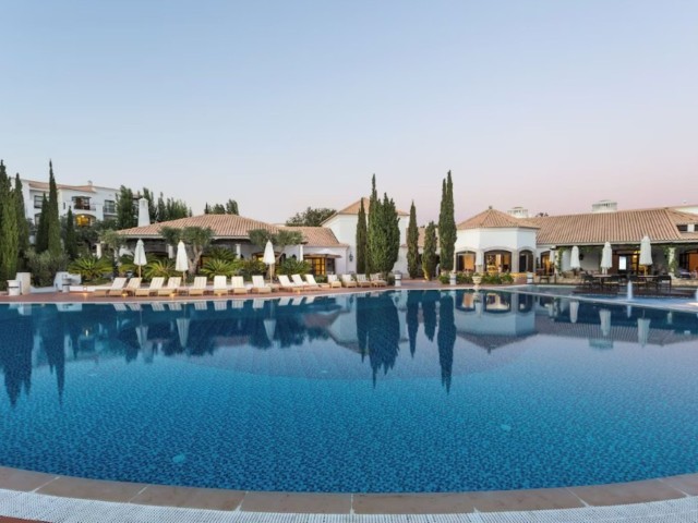 Pine Cliffs Village image