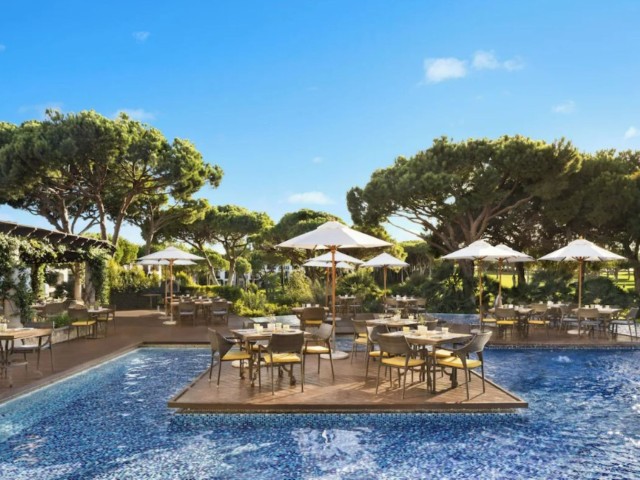 Pine Cliffs Village image