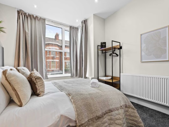 Old Trafford House | Sleeps 14 image