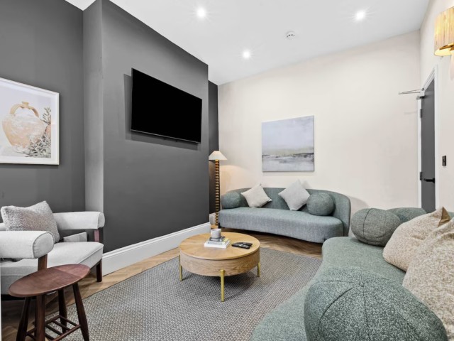 Old Trafford House | Sleeps 14 image