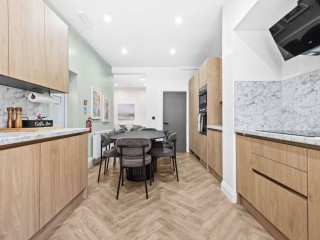 Old Trafford House | Sleeps 14 thumbnail