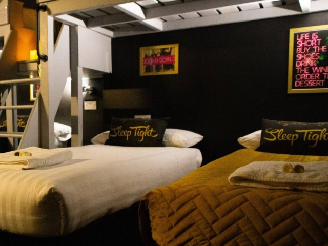 20+ Sleeper Property image