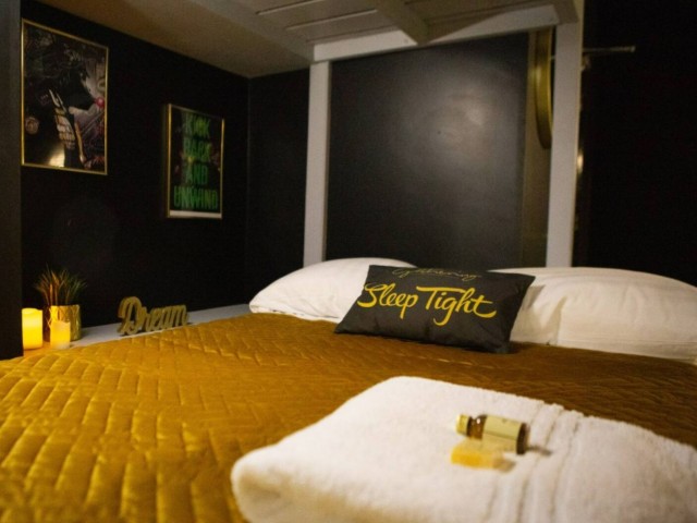 20+ Sleeper Property image