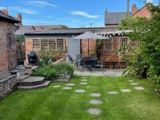 24 Sleeper Victorian House thumbnail