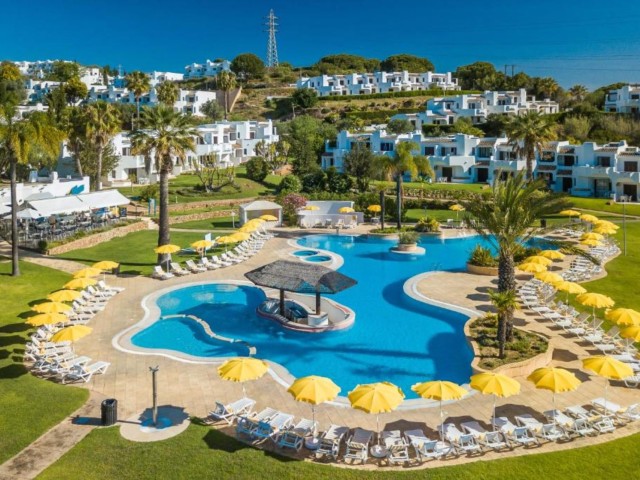 Clube Albufeira Garden Village image