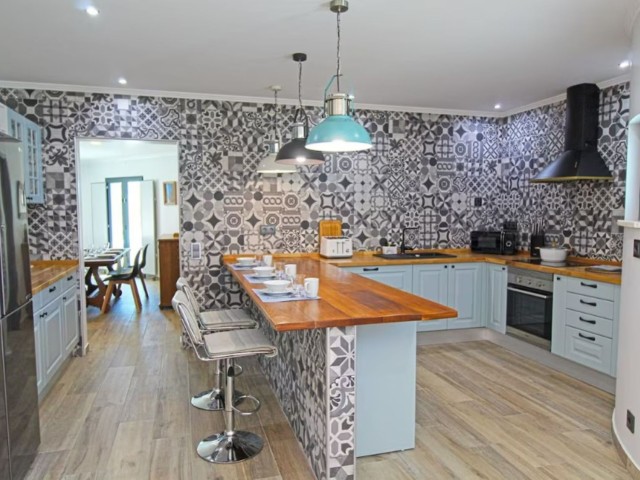 15 Sleeper Villa | Casa Mourisca image