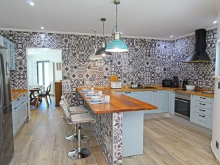 15 Sleeper Villa | Casa Mourisca thumbnail