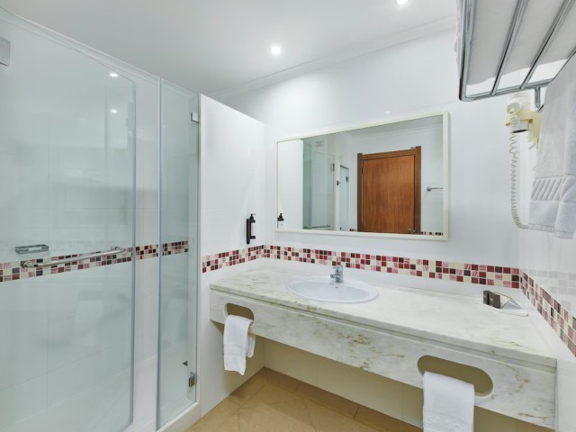 Brisa Sol Apartments image