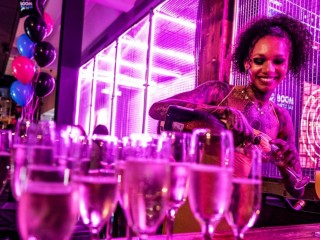 Boom Battle Bar | Battle Of The Hens thumbnail