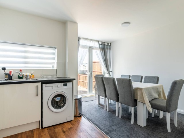 The Commonwealth | 11  Sleeper House image