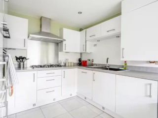 The Winstanley | 10 Sleeper House thumbnail