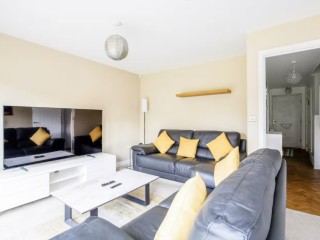 The Winstanley | 10 Sleeper House thumbnail