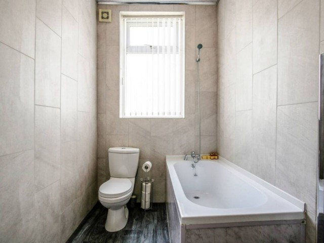 The Ringley | 16 Sleeper House image