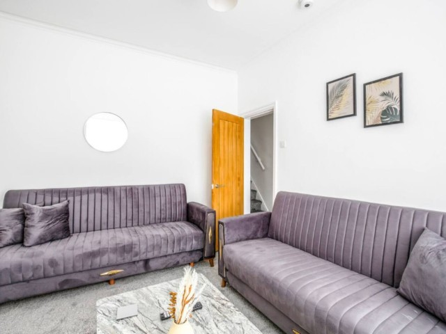 The Ringley | 16 Sleeper House image