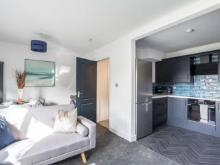 The Shilford | 13 Sleeper House thumbnail