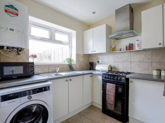 The Eastpark | 13 Sleeper House image