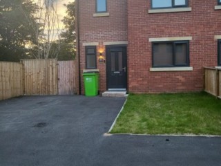 The Queens | 10 Sleeper House thumbnail