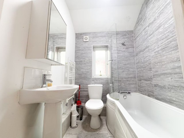 The Liverpool | 14 Sleeper House image