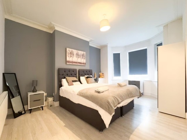 The Liverpool | 14 Sleeper House image