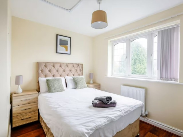 The Ruskin | 13 Sleeper House image