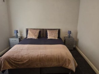 The Woodland | 10 Sleeper House thumbnail