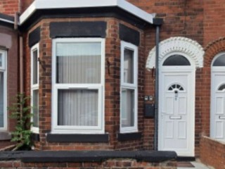 The Woodland | 10 Sleeper House thumbnail