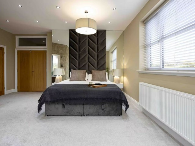 Luxury 10 Sleeper House with Hot Tub image