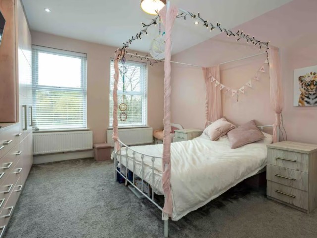 Luxury 10 Sleeper House with Hot Tub image