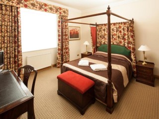 Mercure York Fairfield Manor Hotel thumbnail