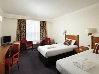 Mercure York Fairfield Manor Hotel thumbnail