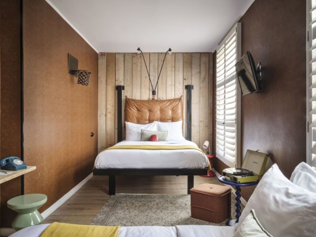 Max Brown Hotel Museum Square image