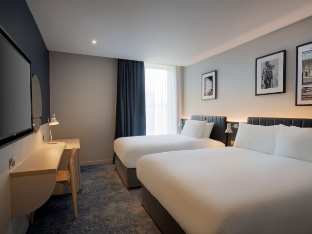 Leonardo Hotel Bristol City image