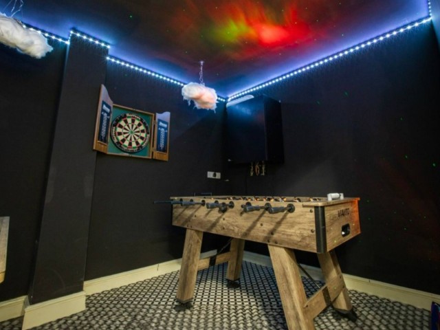 14 Sleeper House with Games Room image