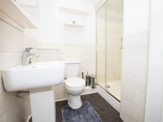 14 Sleeper House with Games Room thumbnail