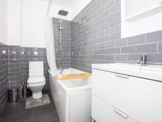 14 Sleeper House with Games Room thumbnail