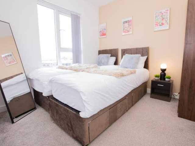 14 Sleeper House with Games Room image