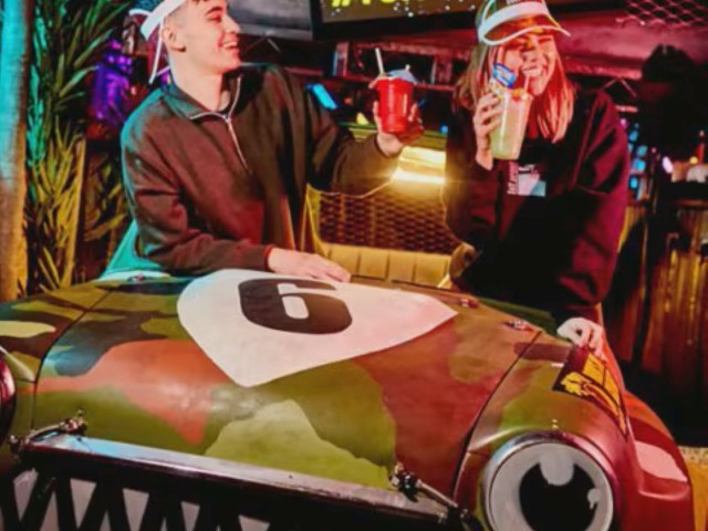 1 x Round | Junkyard Golf image