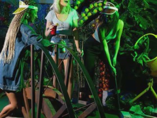 1 x Round | Junkyard Golf thumbnail