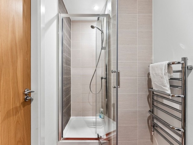 10 Sleeper Penthouse image