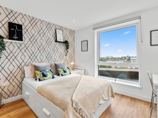 10 Sleeper Penthouse thumbnail