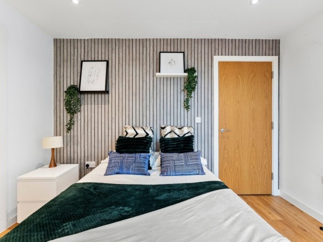 10 Sleeper Penthouse image