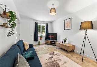 Nottingham House | Sleeps 15