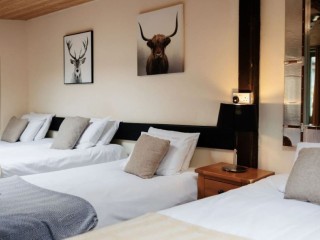 The Barn | Sleeping 24 thumbnail