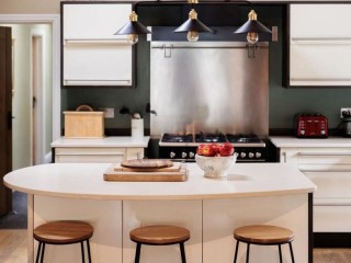 The Barn | Sleeping 24 thumbnail