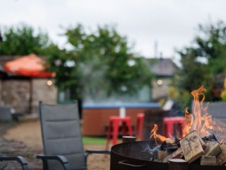 The Barn | Sleeping 24 thumbnail