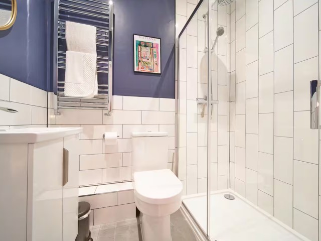 Bell Hill House | Sleeps 10 image